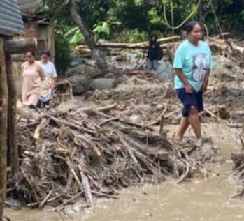 Luapan Sungai Akibat Hujan Tinggi Rendam Belasan Desa di Donggala